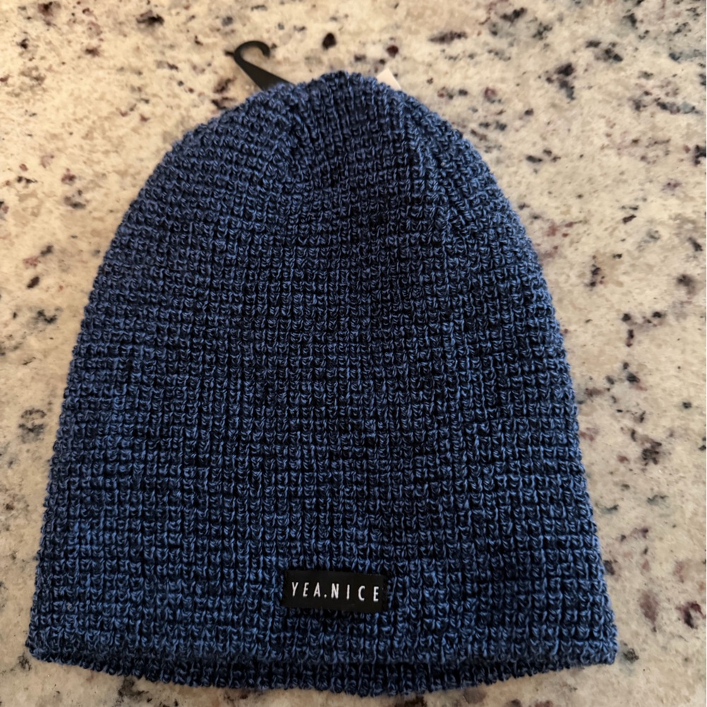Vera Nice Blue Knit Beanie